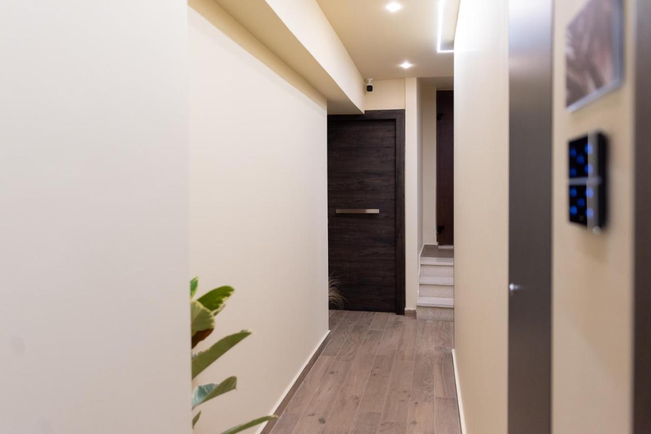 Minos By Agora Luxury Apartments In The Heart Of Heraklion Exterior photo